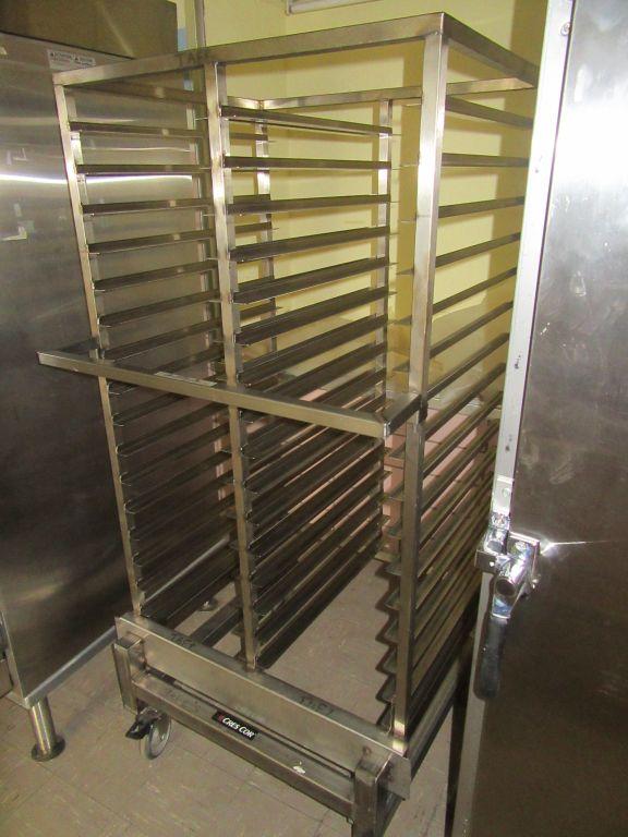 CRES CORE ELECTRIC OVEN/WARMER WITH SHEET CART