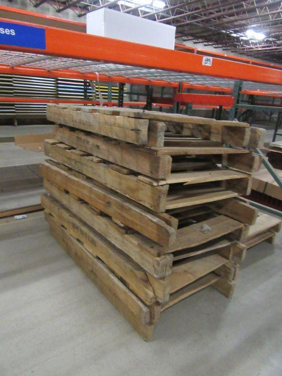 HALF PALLETS