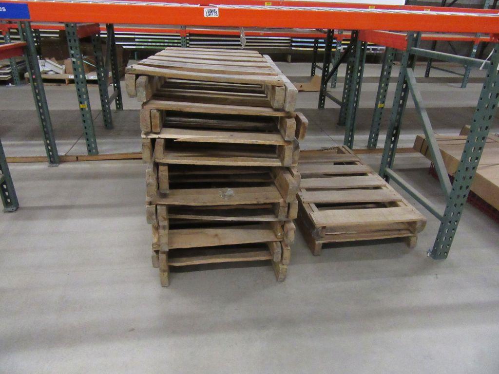 HALF PALLETS