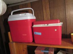 RUBBERMAID COOLER AND OTHER COOLER