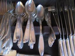 STAINLESS FLATWARE. SERVICE FOR 12