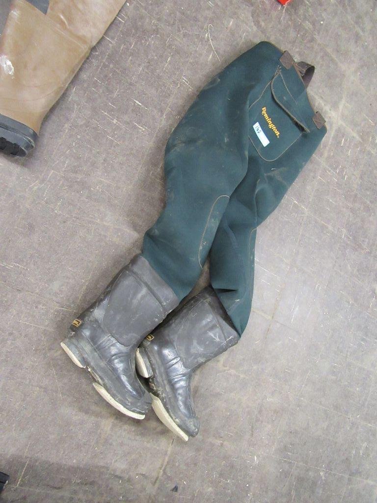 REMINGTON SIZE 12 HIP WADERS