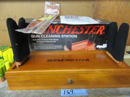 WINCHESTER GUN CLEANING STATION NEW. WITH EXTRA GUN CLEANING ACCESSORIES