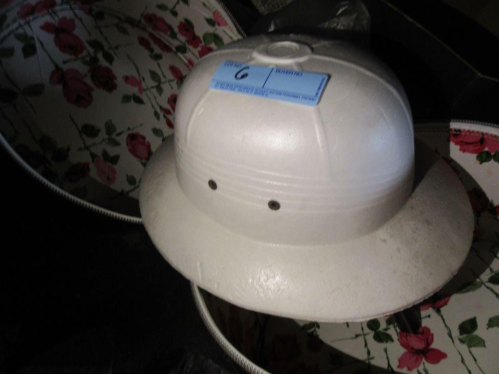 FOAM SAFARI HAT WITH HAT BOX