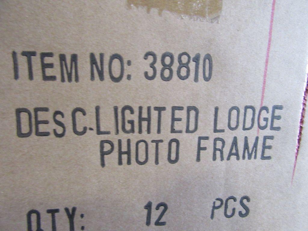 1 LIGHTED LODGE PHOTO FRAME