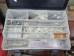 TACKLE BOX WITH HARDWARE