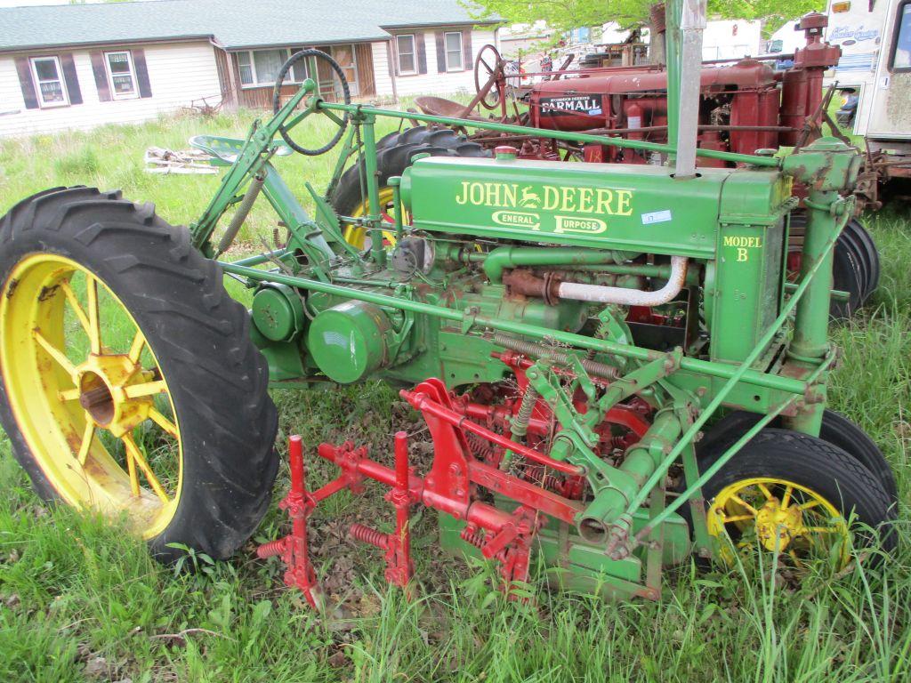 JOHN DEERE TRACTOR, GENERAL PURPOSE MODEL B