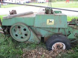 JOHN DEERE 336 BALER