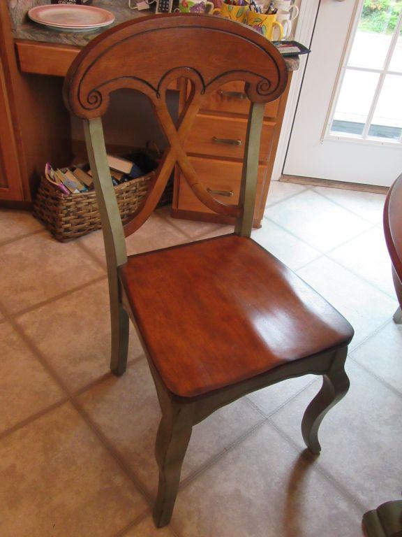 PIER 1 PAINTED PEDESTAL TABLE AND 6 CHAIRS
