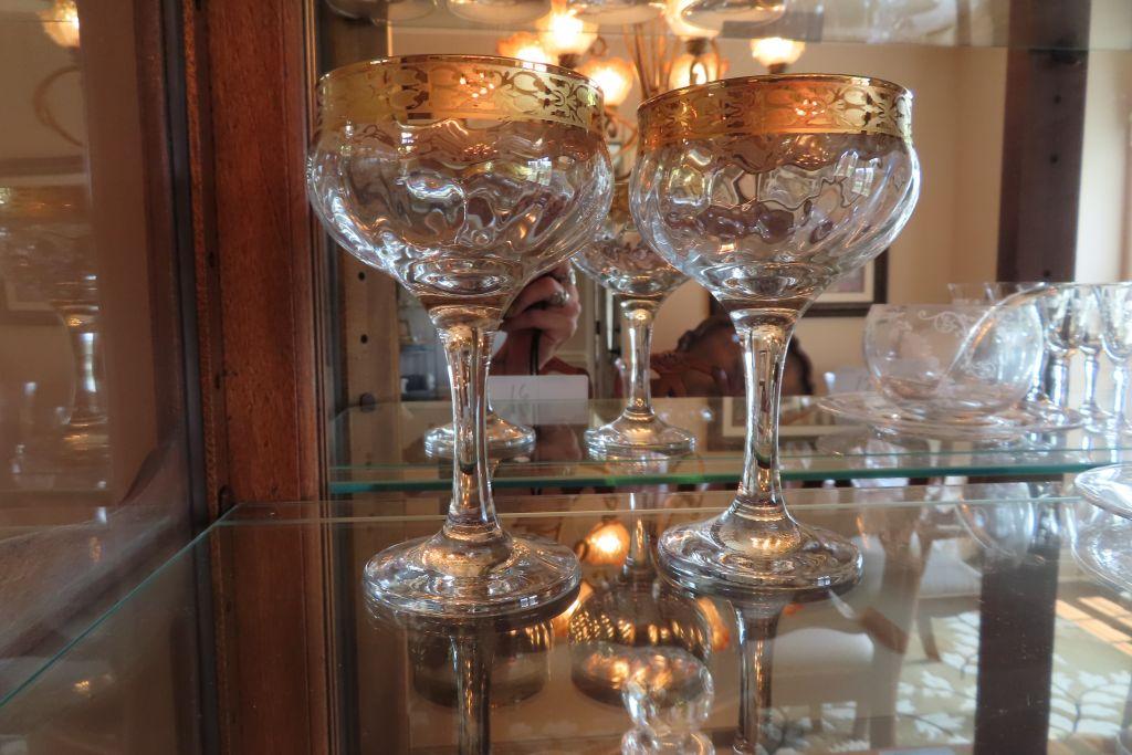 GOLD-RIMMED STEMWARE