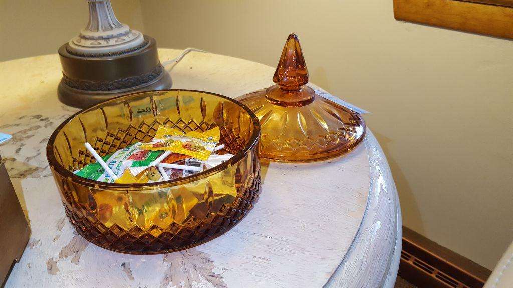 AMBER CANDY DISH