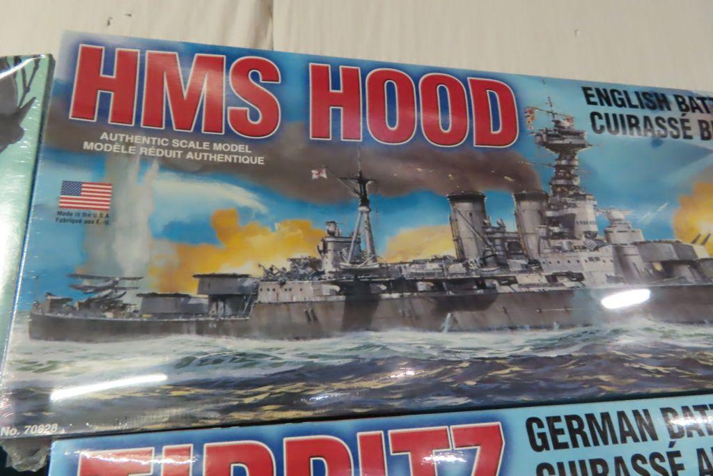 HMS HOOD ENGLISH BATTLESHIP AUTHENTIC SCALE MODEL AND TIRPITZ GERMAN BATTLE