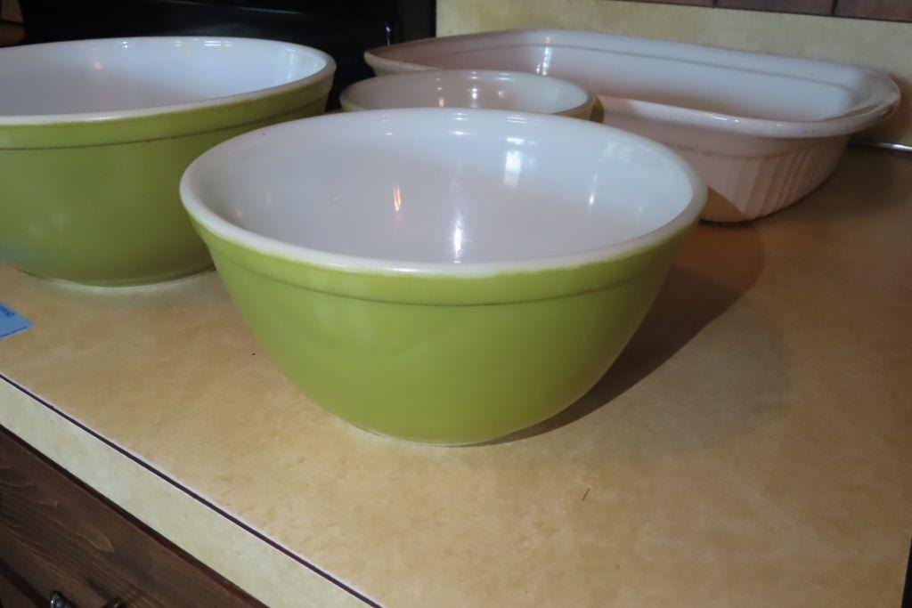 PYREX 3-PIECE MIXING BOWL SET