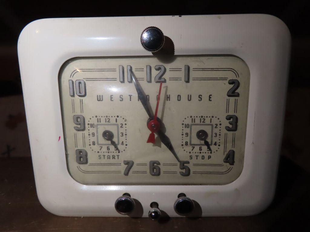 WESTINGHOUSE VINTAGE ELECTRIC CLOCK CATALOG NUMBER TC - 81