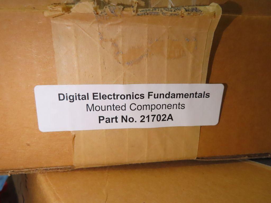 LOT OF 7 DIGITAL ELECTRONICS FUNDAMENTALS TYPE E