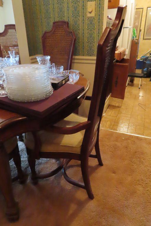 THOMASVILLE DINING TABLE, 2 LEAVES, AND 6 CHAIRS. 2 ARE HOST. BRING HELP TO