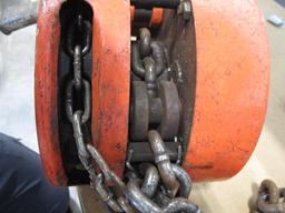 CM 2 TON CHAIN HOIST