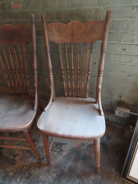 lot of three antique oak dining room chairs