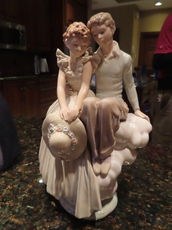 Lladro couple figurine