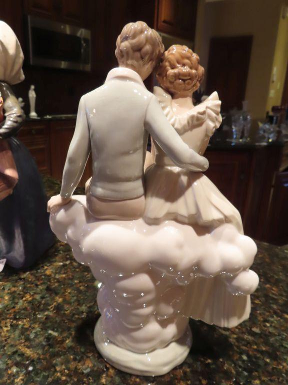 Lladro couple figurine