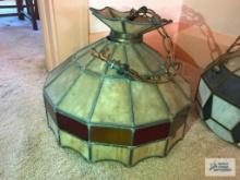 LEADED GLASS STYLE HANGING LAMP