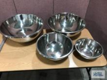 12 PIECE STAINLESS STEEL MIXING BOWL SET