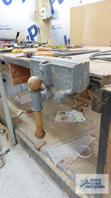 lot of two benches with Colombian woodworking vise