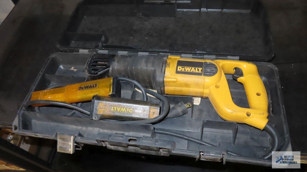 DeWalt Sawzall with extra blades and case