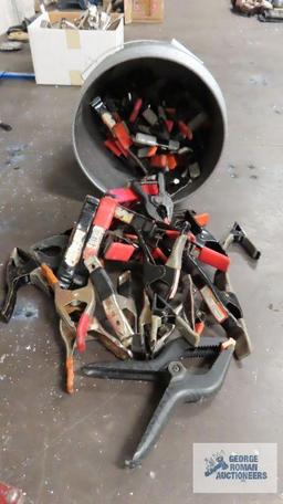 Large amount of spring clamps