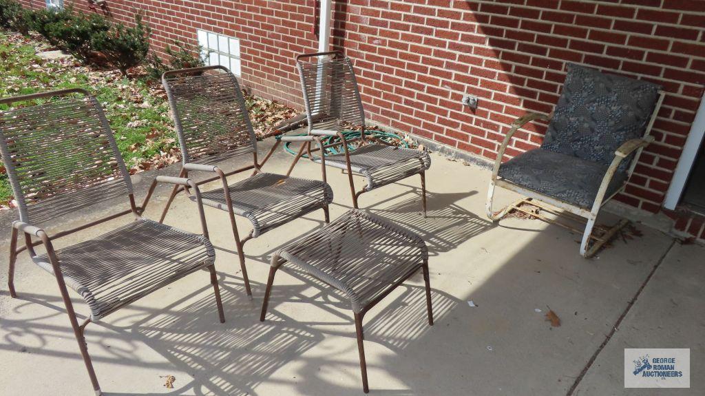 Lot of outdoor furniture