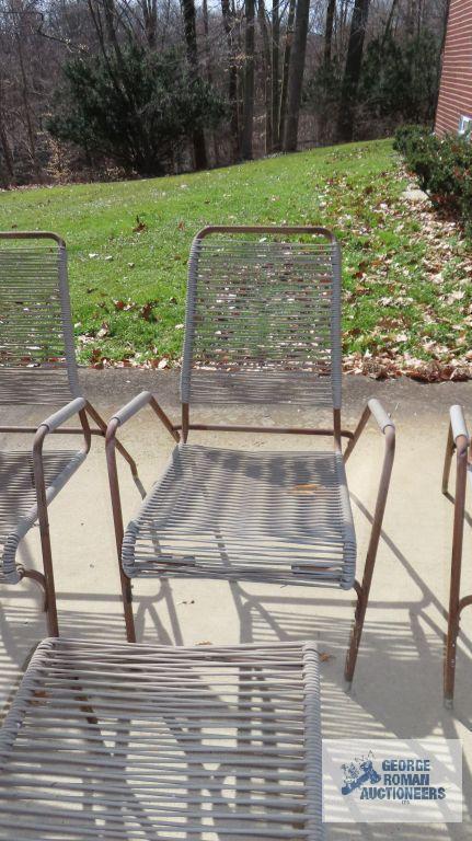 Lot of outdoor furniture