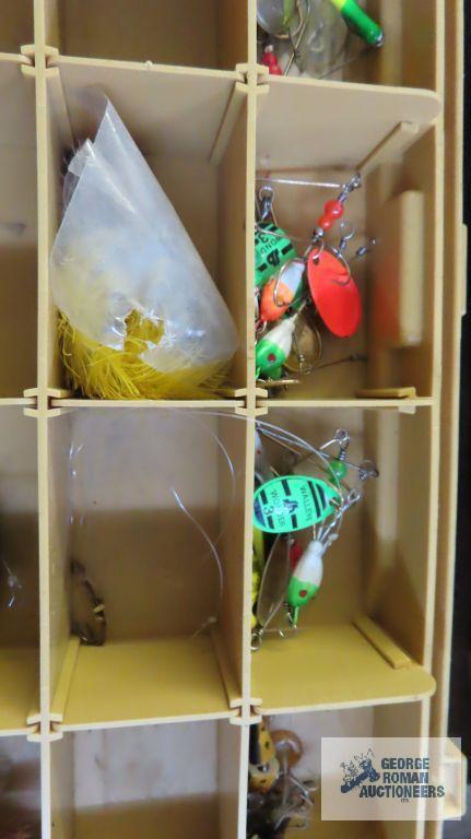 Tackle box with tackle