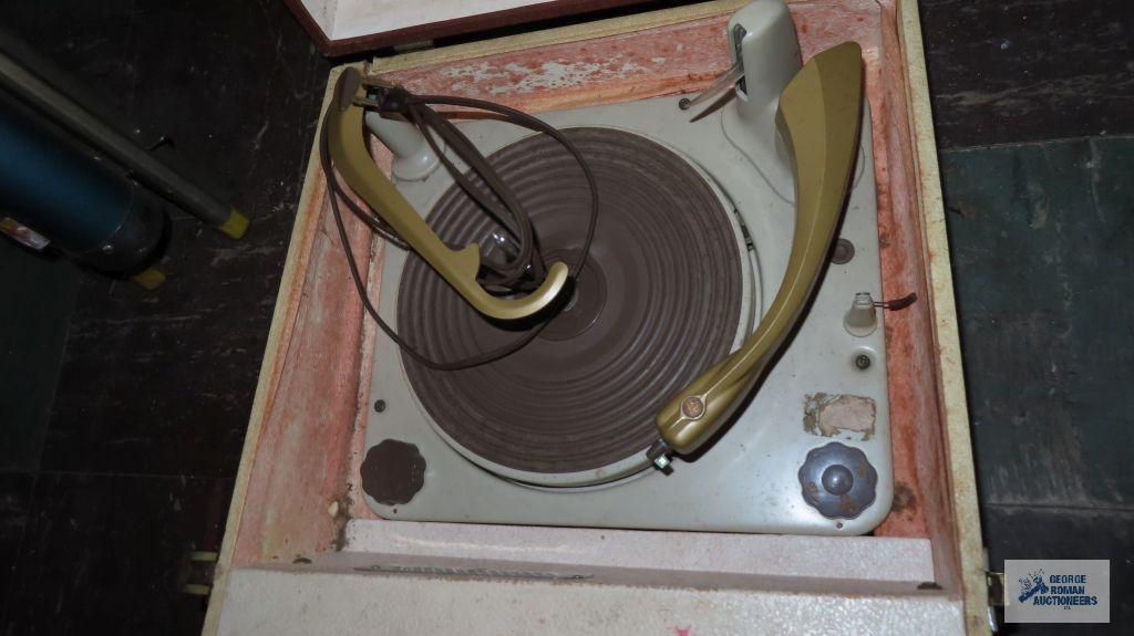 Vintage Truetone portable record player