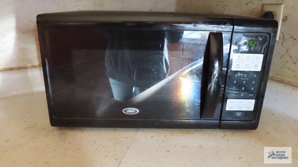 Oster microwave oven