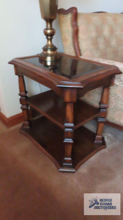 Lot of two end tables with mini curio cabinet