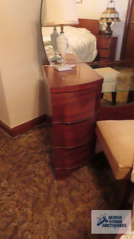 Vintage Full size mahogany bed with chest of drawers, nightstand, vanity and bench