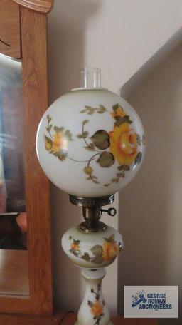 Gone With the Wind floral lamp