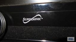 Supersonic 19 inch flat screen TV with remote