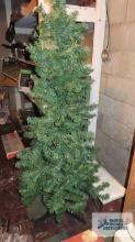 5 ft Christmas tree