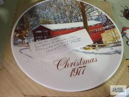 Christmas 1977 Smucker;s of Strawberry Lane Limited David Coolidge Collector plate with box