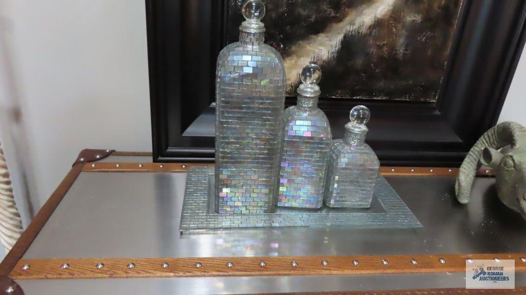 Glass decanter bottles and tray