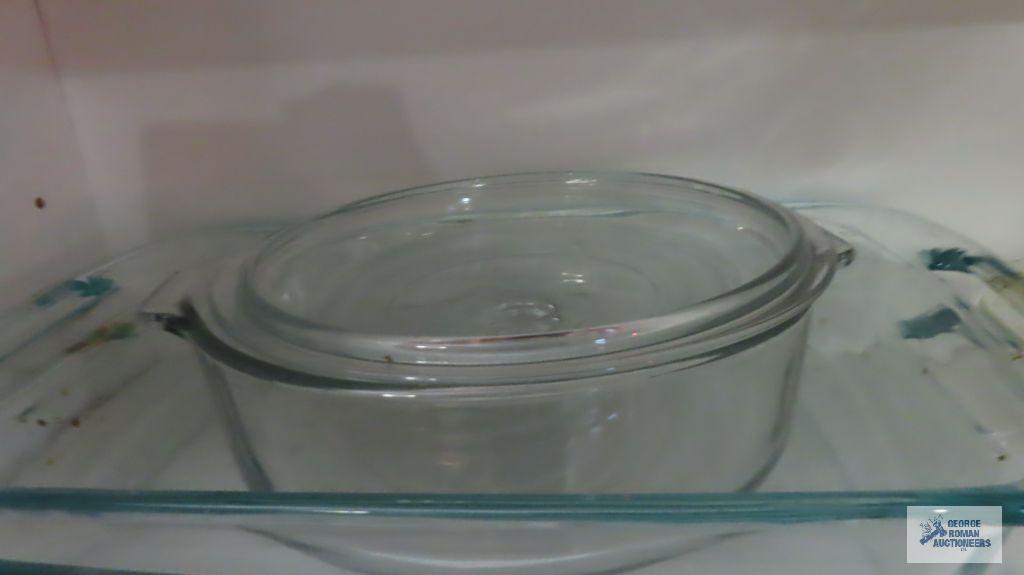 Pyrex measuring cup and glass cookware