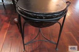 Metal base drum table