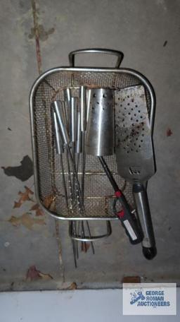 Barbecue utensils