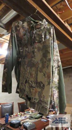 camouflage hunting suit, size...4X