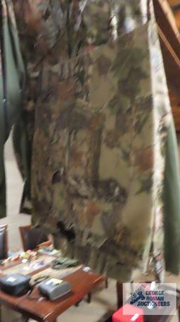 camouflage hunting suit, size...4X