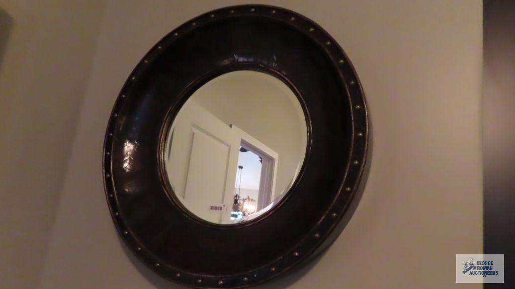 Decorative round wall mirror