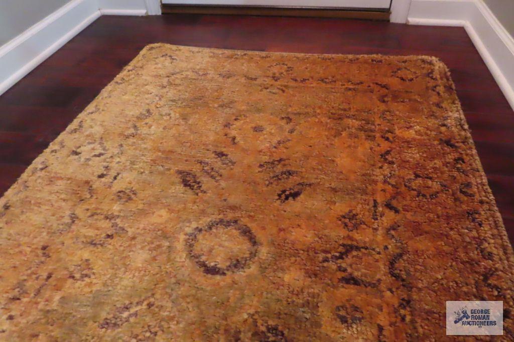 Decorative rug, approximately 3x5