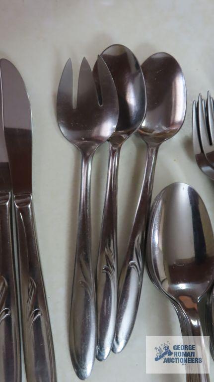 Stainless flatware