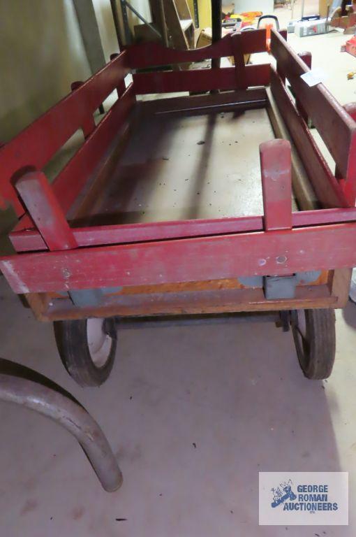 vintage Radio Rodeo Wagon. some of the wooden guards need repaired.